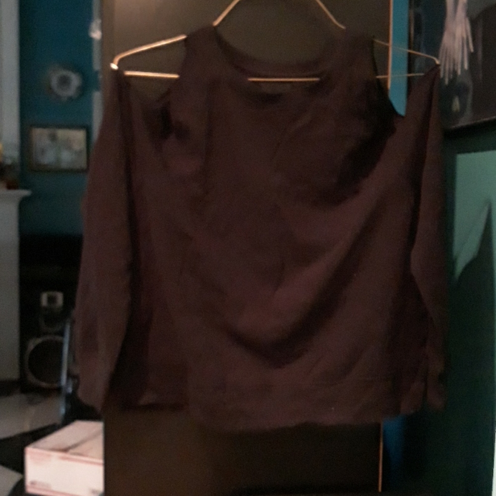Long sleeve black top